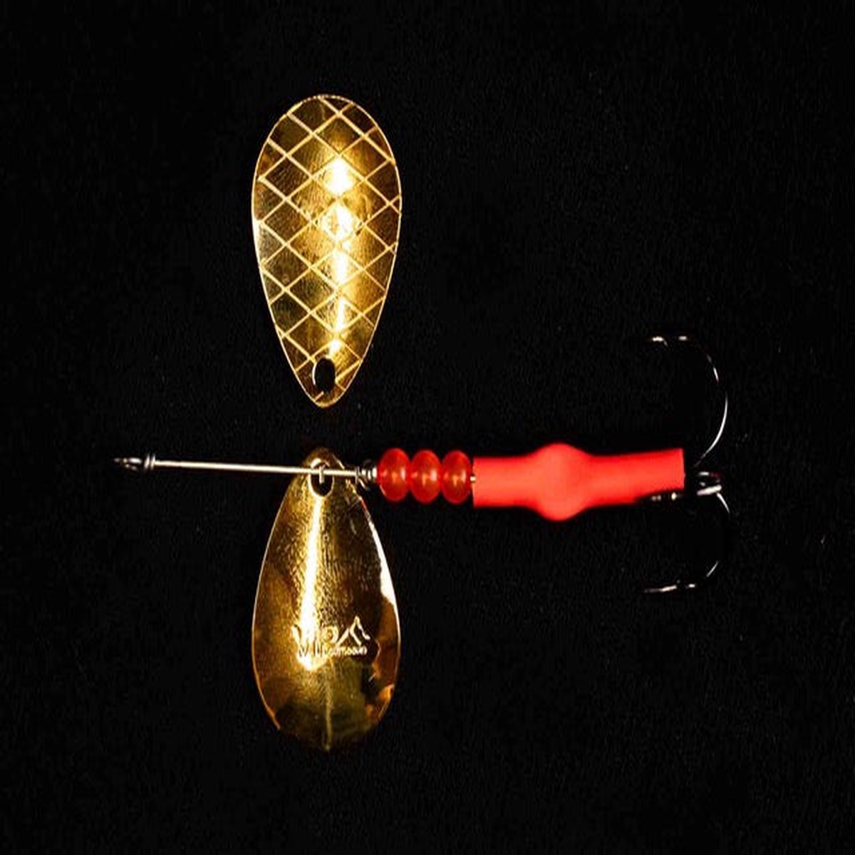 #3.5 BV Deep Cup Gold Salmon Spinner. (Single Spinner)